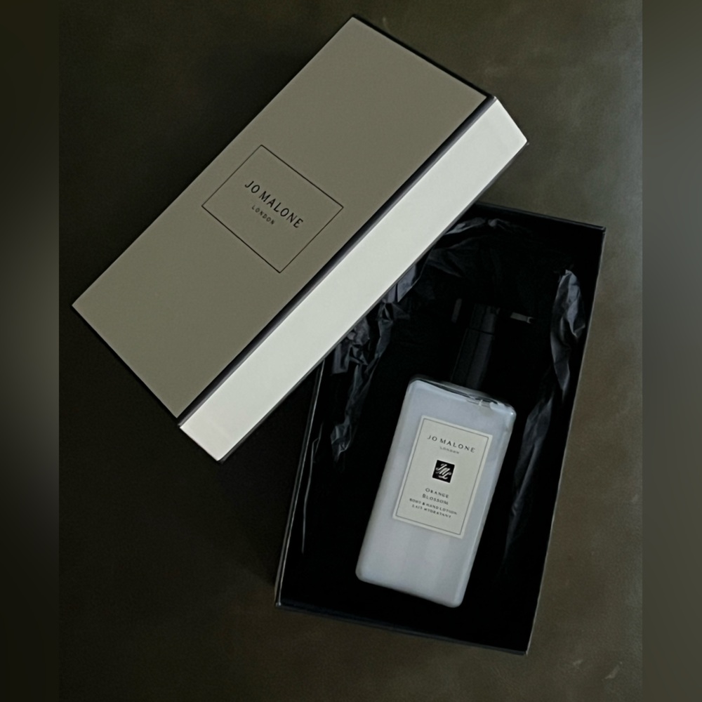 Jo Malone Orange Blossom Body & Hand Lotion Full Size